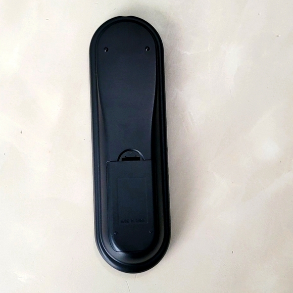 Sharp LCD Remote Control for GA667WJSA RRMCGA667WJSA, LC-32D44U - Picture 2 of 3